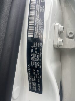 
										JEEP RENEGADE full									