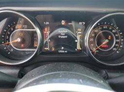 
										JEEP WRANGLER SAHARA full									