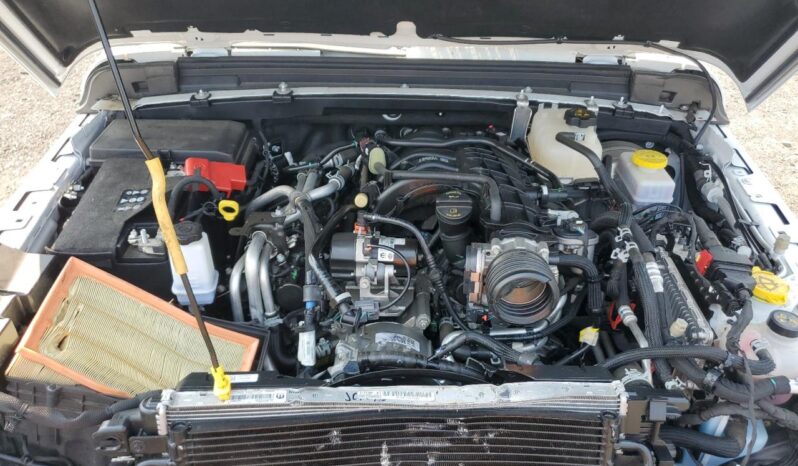 
								JEEP WRANGLER SAHARA full									