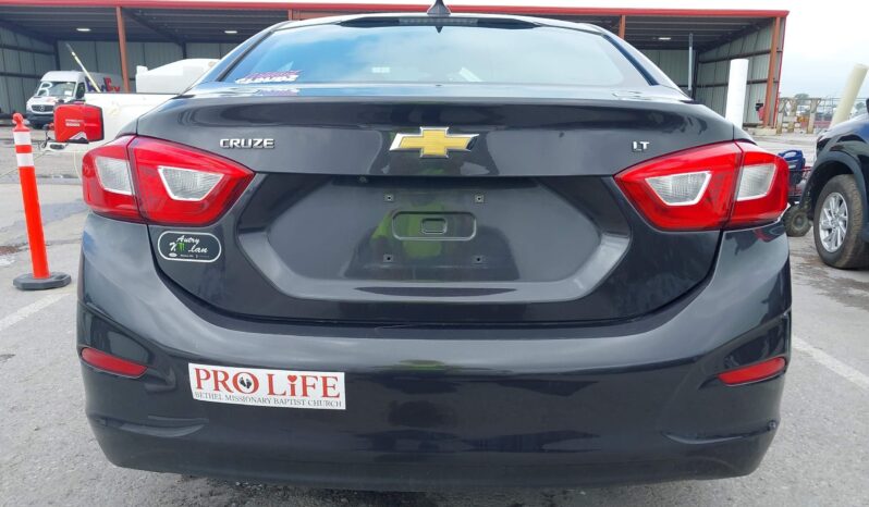 
								Chevrolet Cruze full									