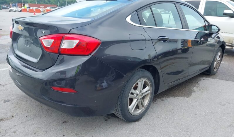 
								Chevrolet Cruze full									
