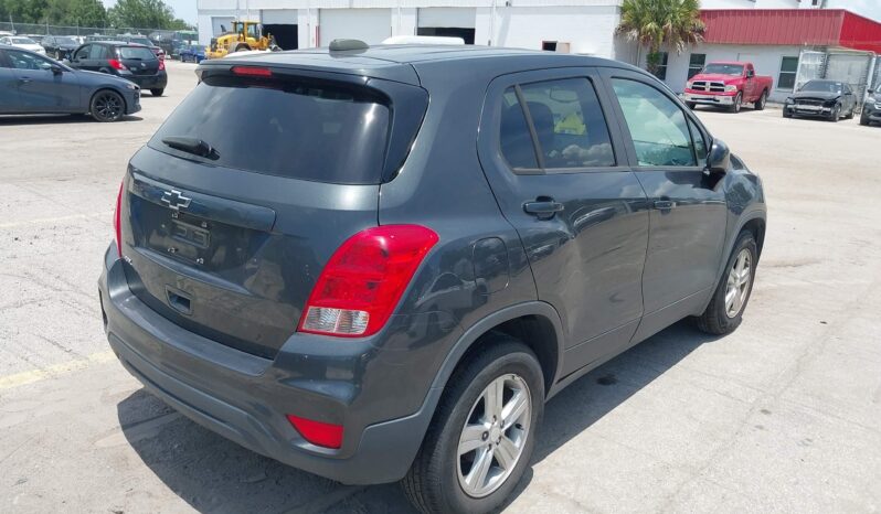 
								Chevrolet Trax full									