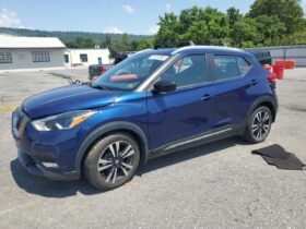 NISSAN KICKS SV