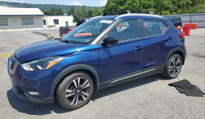 
								NISSAN KICKS SV full									