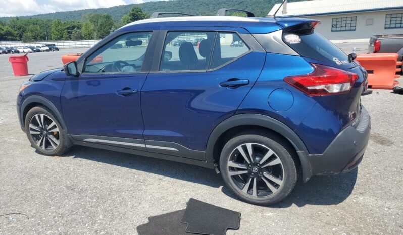 
								NISSAN KICKS SV full									