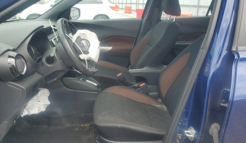 
								NISSAN KICKS SV full									