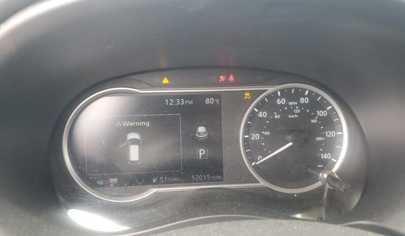 
								NISSAN KICKS SV full									