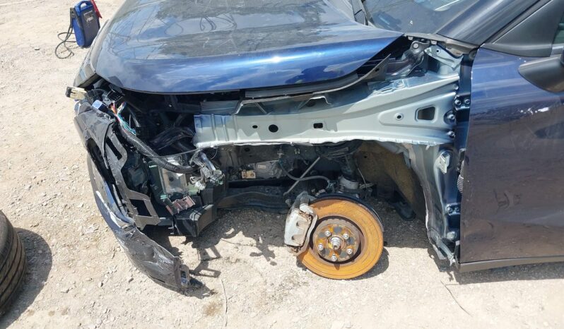 
								MITSUBISHI OUTLANDER full									