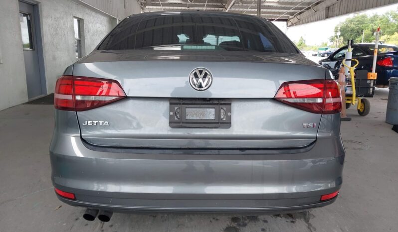 
								VOLKSWAGEN JETTA full									
