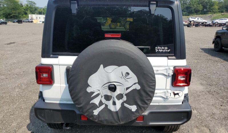 
								JEEP WRANGLER SAHARA full									