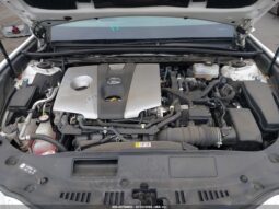 
										Lexus ES 300H full									