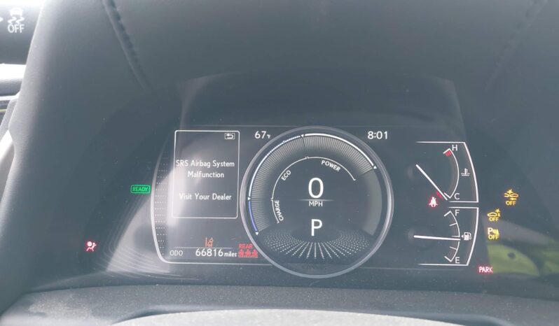 
								Lexus ES 300H full									