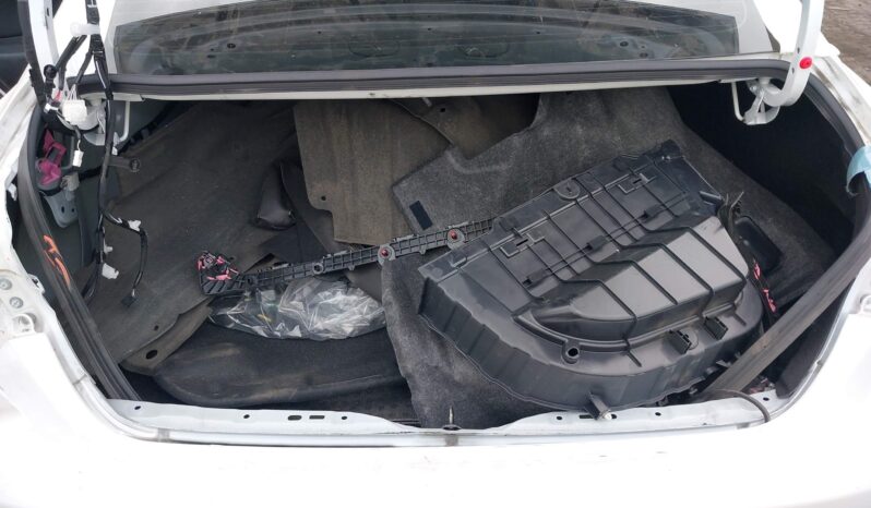 
								Lexus ES 300H full									