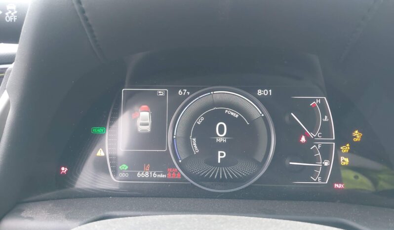 
								Lexus ES 300H full									