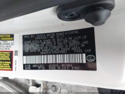 
										Lexus ES 300H full									