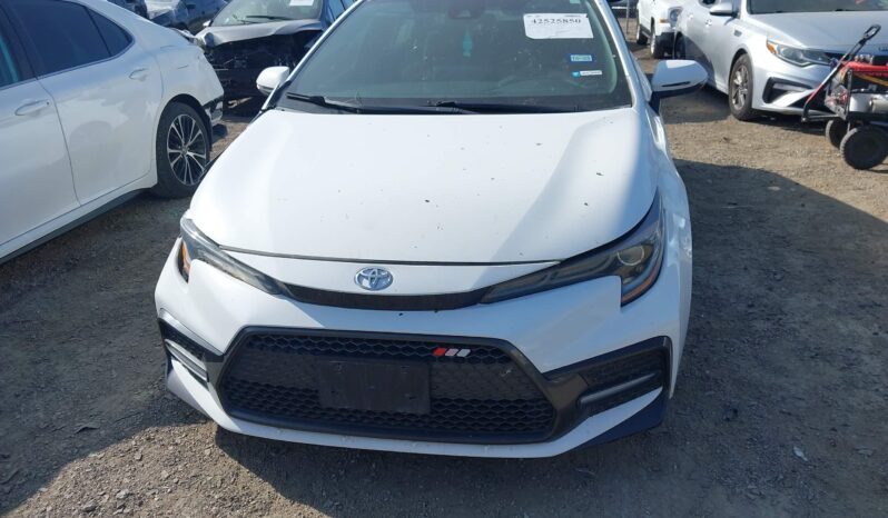 
								Toyota Corolla full									