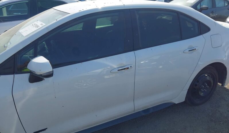 
								Toyota Corolla full									