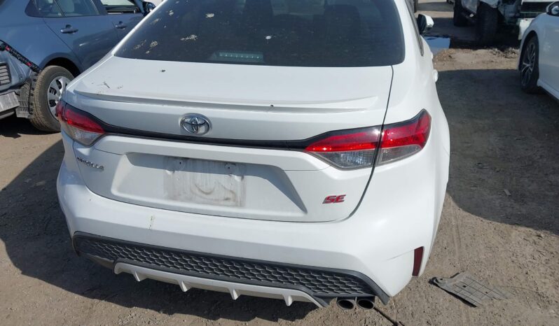 
								Toyota Corolla full									