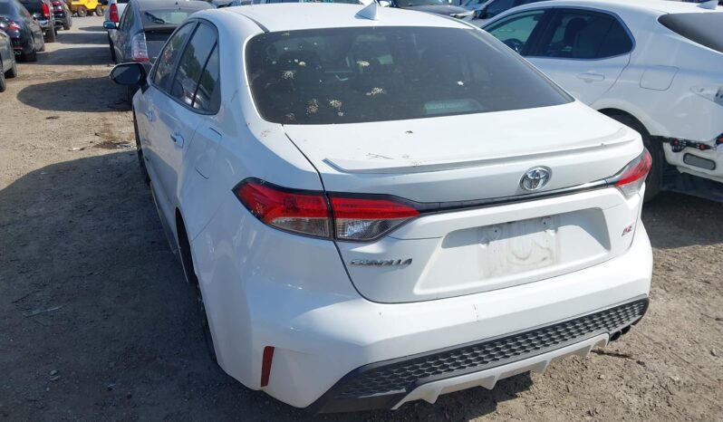 
								Toyota Corolla full									