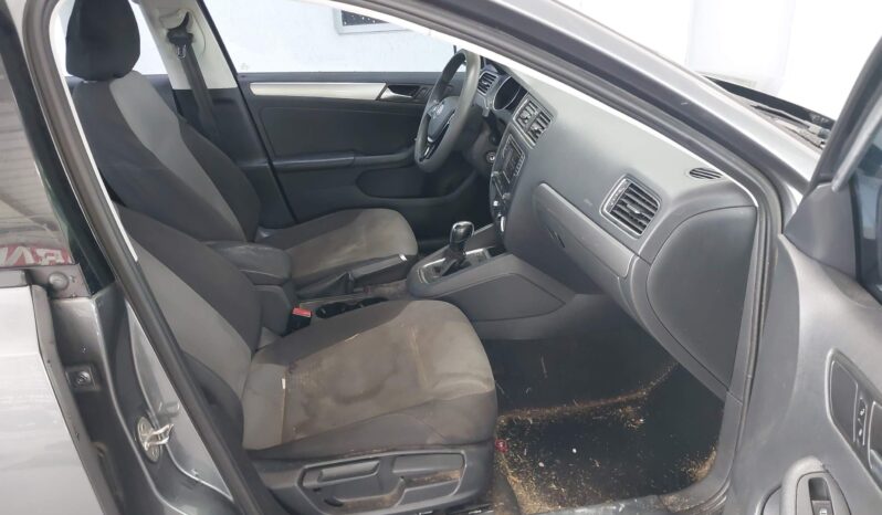 
								VOLKSWAGEN JETTA full									