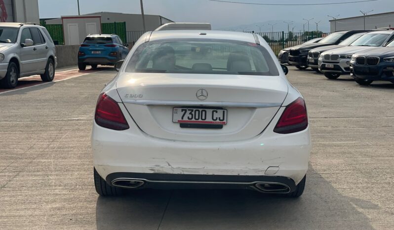 
								mercedes-benz c 300 full									