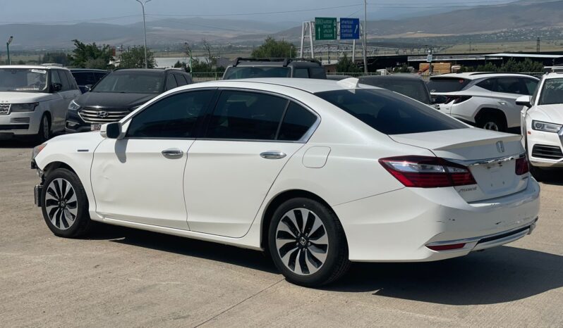 
								HONDA ACCORD HYBRID 2016 full									