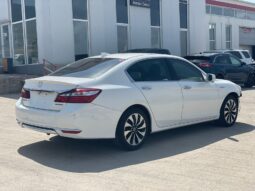 
										HONDA ACCORD HYBRID 2016 full									