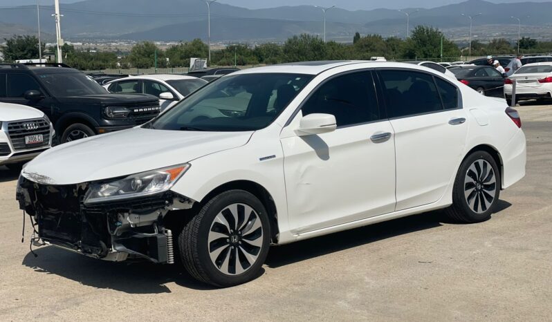 
								HONDA ACCORD HYBRID 2016 full									