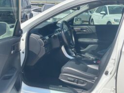 
										HONDA ACCORD HYBRID 2016 full									