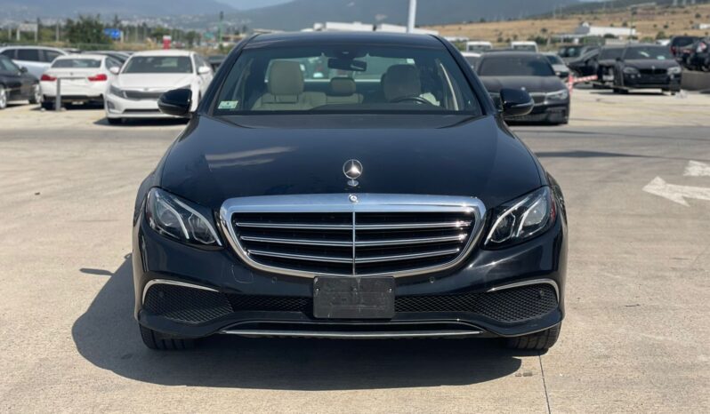 
								MERCEDES-BENZ E300 full									