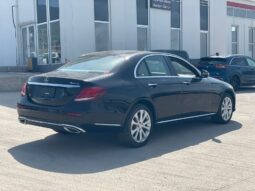 
										MERCEDES-BENZ E300 full									