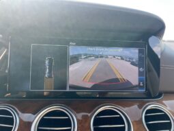 
										MERCEDES-BENZ E300 full									