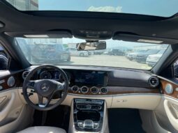 
										MERCEDES-BENZ E300 full									
