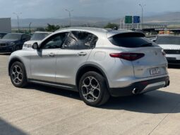 
										ALFA ROMEO STELVIO 2017 full									