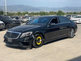 MERCEDES-BENZ S550