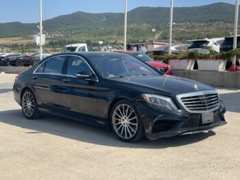 MERCEDES-BENZ S550