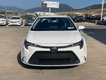 TOYOTA CORROLA