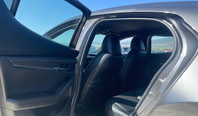 
								MAZDA3 full									
