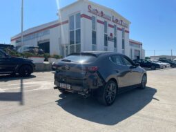 
										MAZDA3 full									