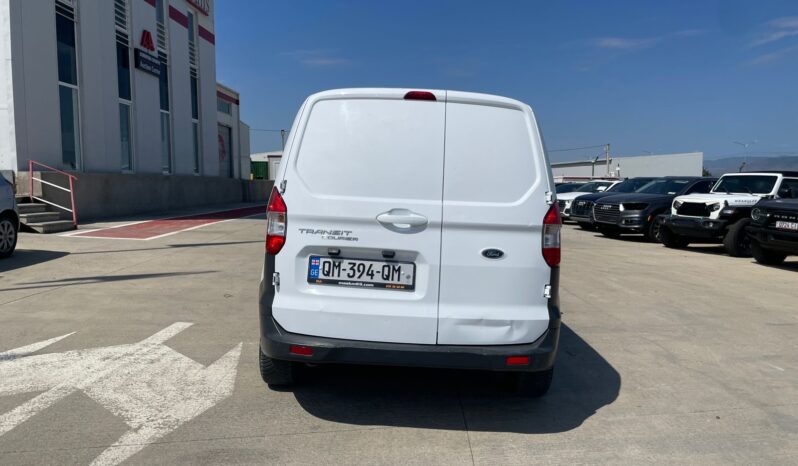 
								FORD TRANSIT COURIER full									