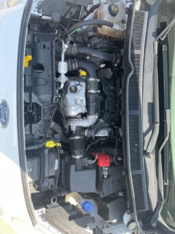
										FORD TRANSIT COURIER full									