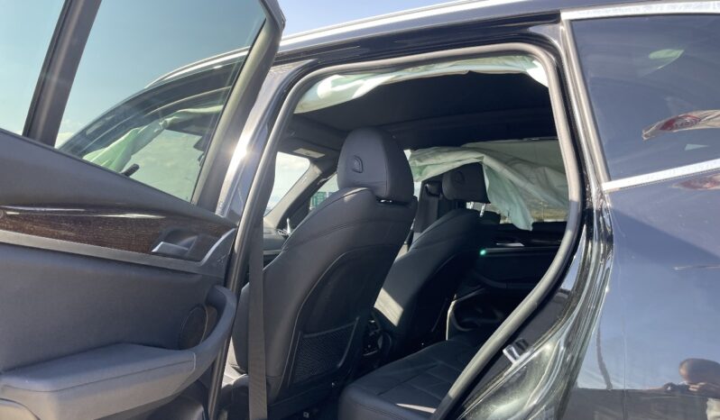 
								BMW X3 full									