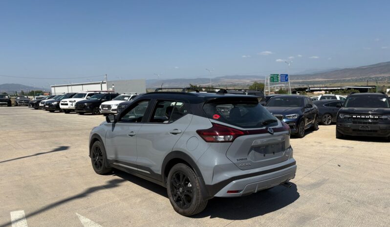 
								NISSAN KICKS full									