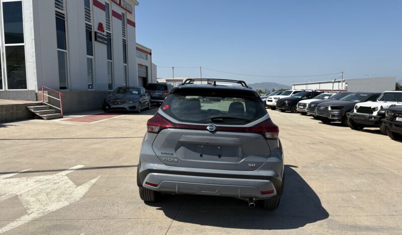 
								NISSAN KICKS full									