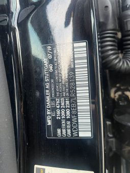 
										Mercedes-Benz C-Class full									