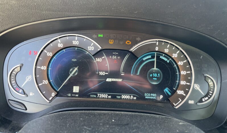 
								BMW 530e full									
