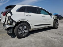 
										KIA NIRO full									