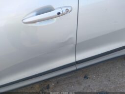 
										KIA Niro full									