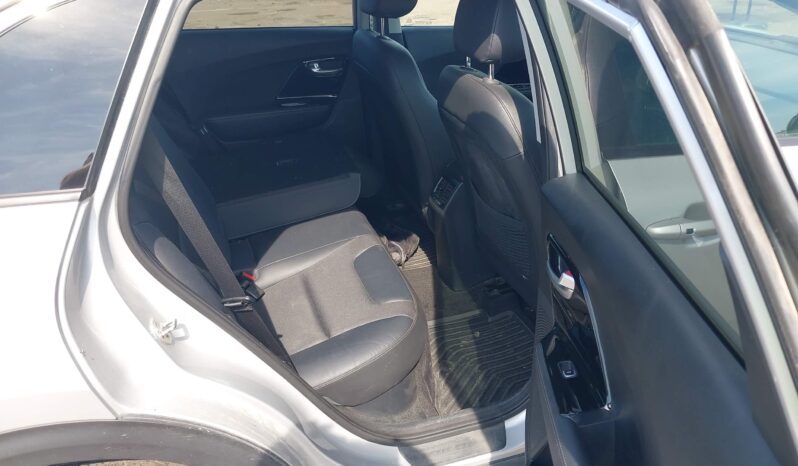 
								KIA Niro full									