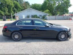 
										Mercedes-Benz C 300 full									